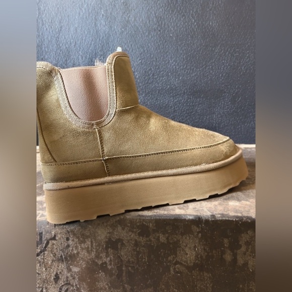 NEW Women’s Chestnut Slip On Suede Platform Mini Ankle Chelsea Boot Size 10 - Picture 4 of 9